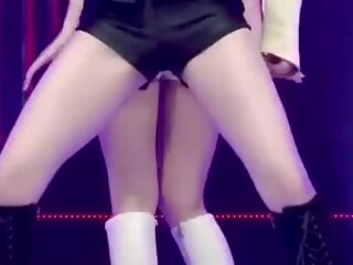 Time for another Fappable Close-up at Irene's Thighs...