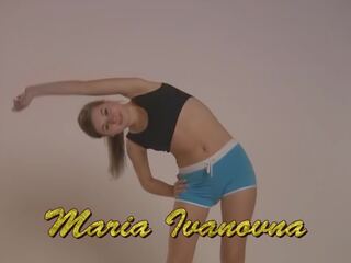Maria looked stunning in every shot and acrobatic move