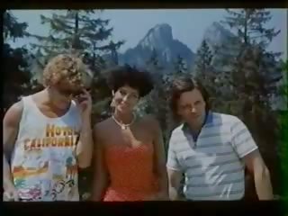 Echange De Femmes Pour Le Week-end 1985, adult clip 7f