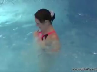 Swimsuit: Free Chilean & Softcore porn clip 6f