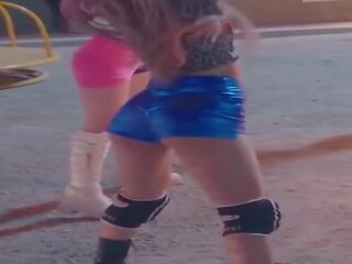 G I-dle's Soyeon with Her Booty and Her Jiggle: HD sex clip 04