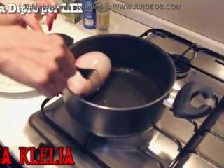 Darling Divina Klelia destroys and cooks a couple of balls for Andrea Diprè